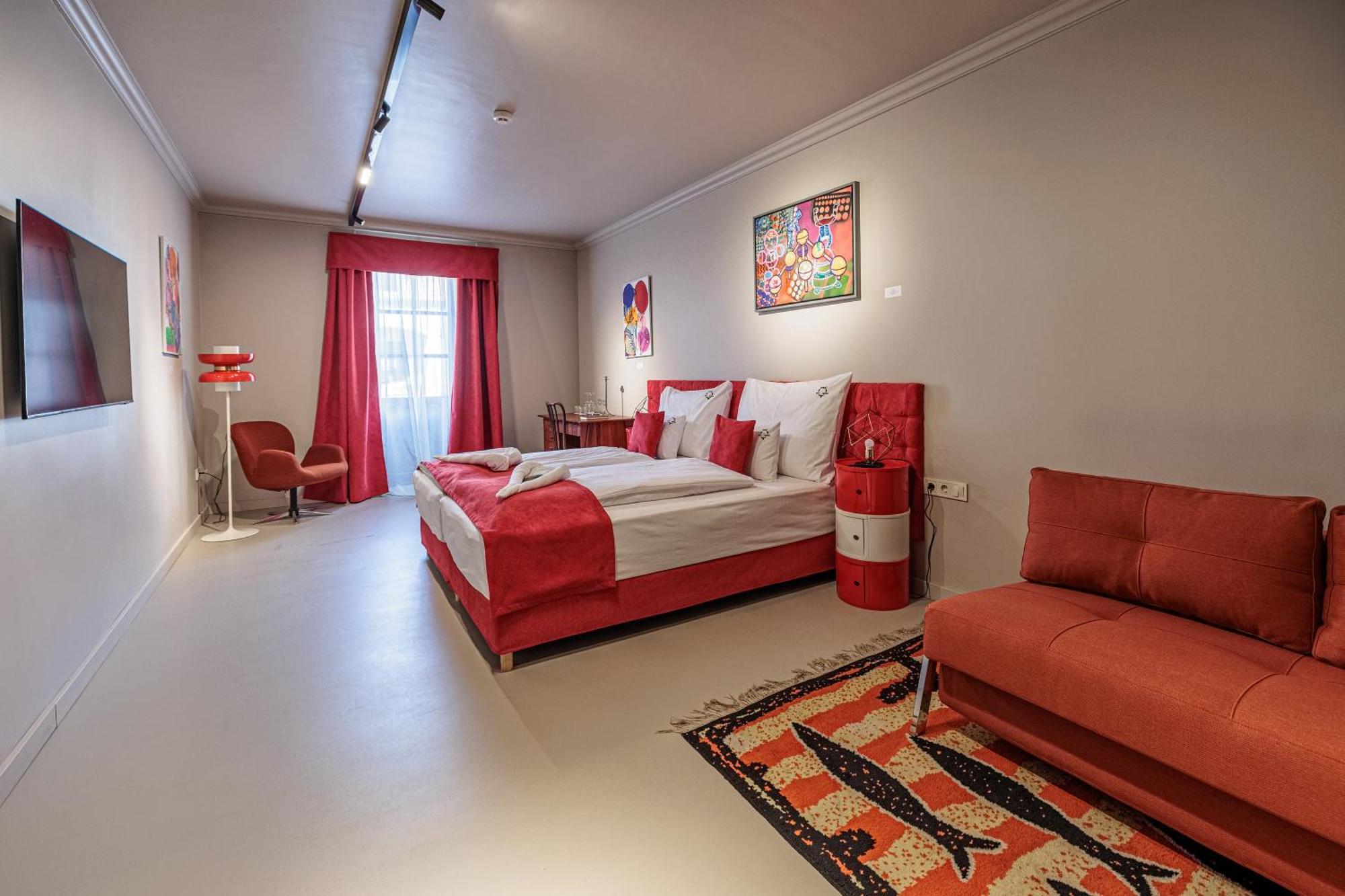 Barka Galeria Hotel Es Etterem Tállya Zewnętrze zdjęcie