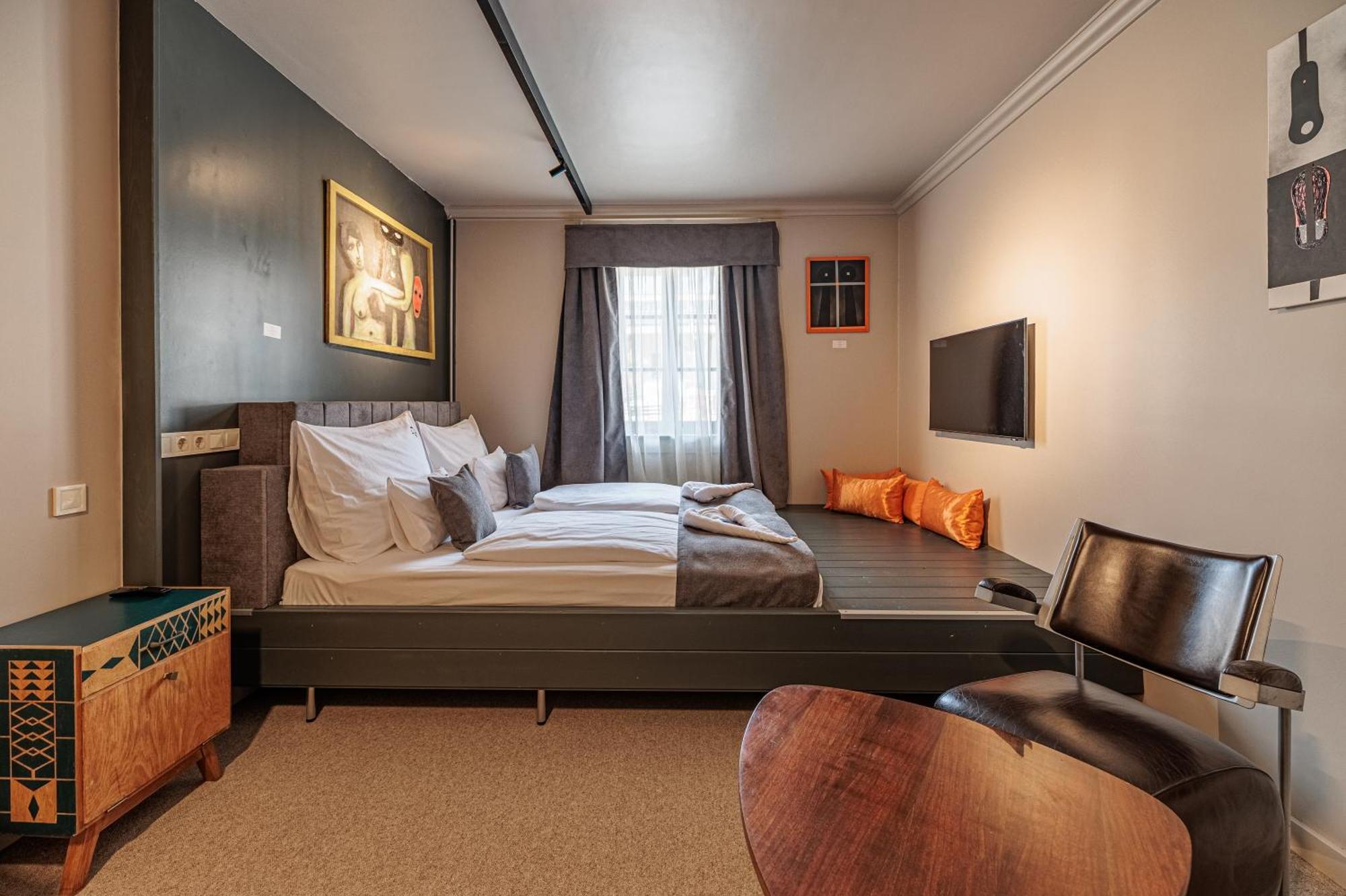 Barka Galeria Hotel Es Etterem Tállya Zewnętrze zdjęcie